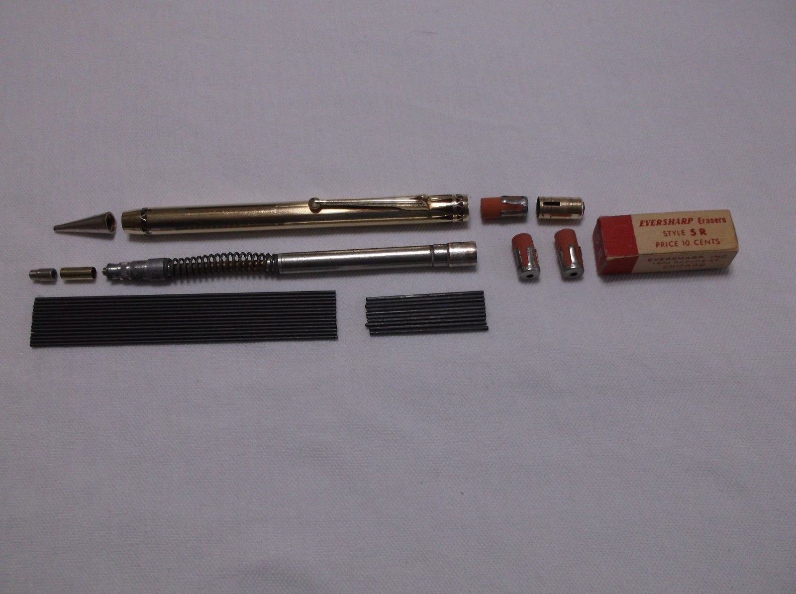 VINTAGE WAHL-EVERSHARP CORONET GOLD FILLED MECHANCIAL PENCI L / 1.18 mm LEAD