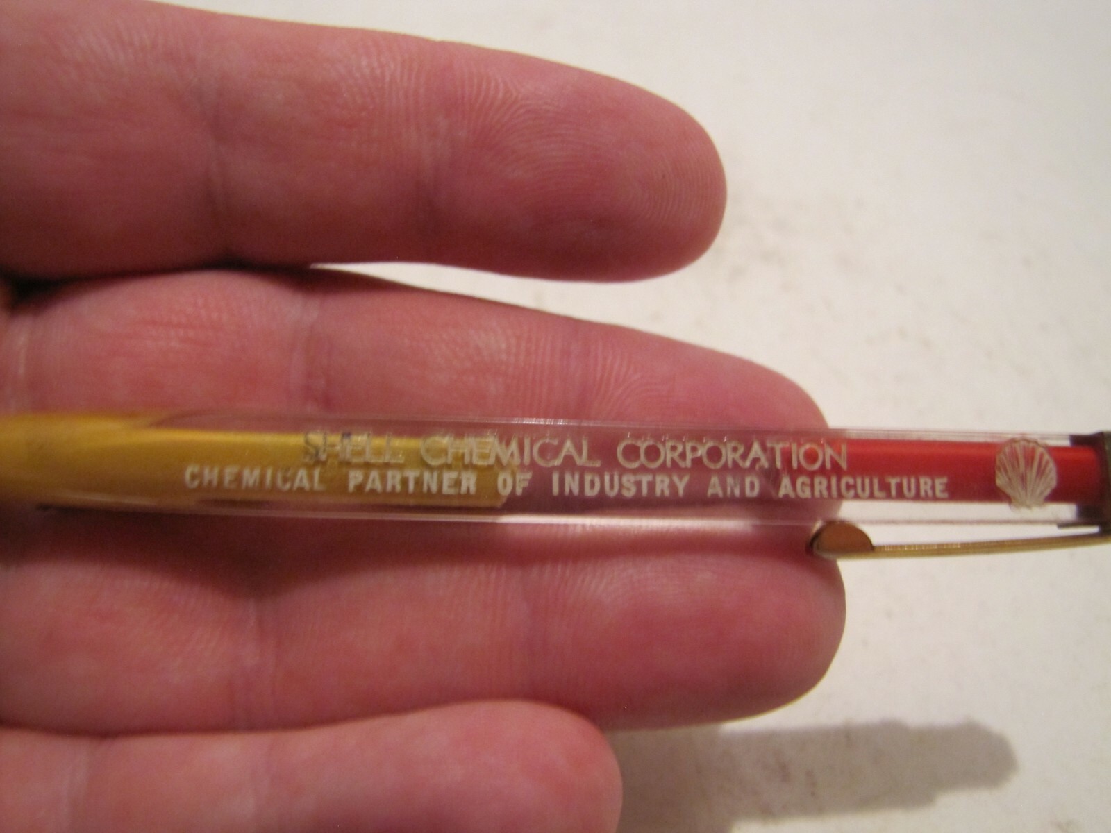 VINTAGE RARE UNMARKED SHELL CHEMICAL CORP. SHELL GAS MECHANICAL PENCIL USED
