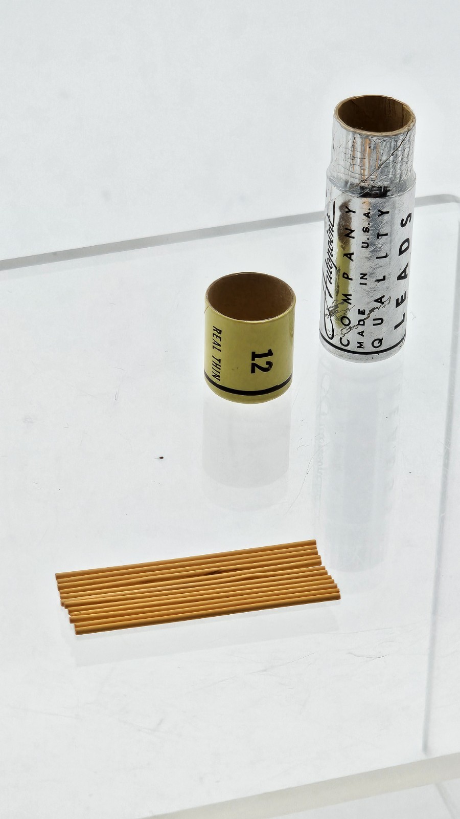 AUTOPOINT MECHANICAL PENCIL LEAD NO. 513 YELLOW REAL THIN 0.9 (OR) 0.36″