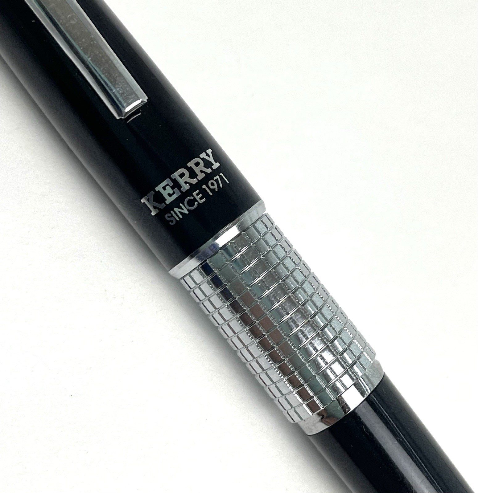 Pentel KERRY P1035 0.5mm Mechanical Pencil Black & Silver Japan