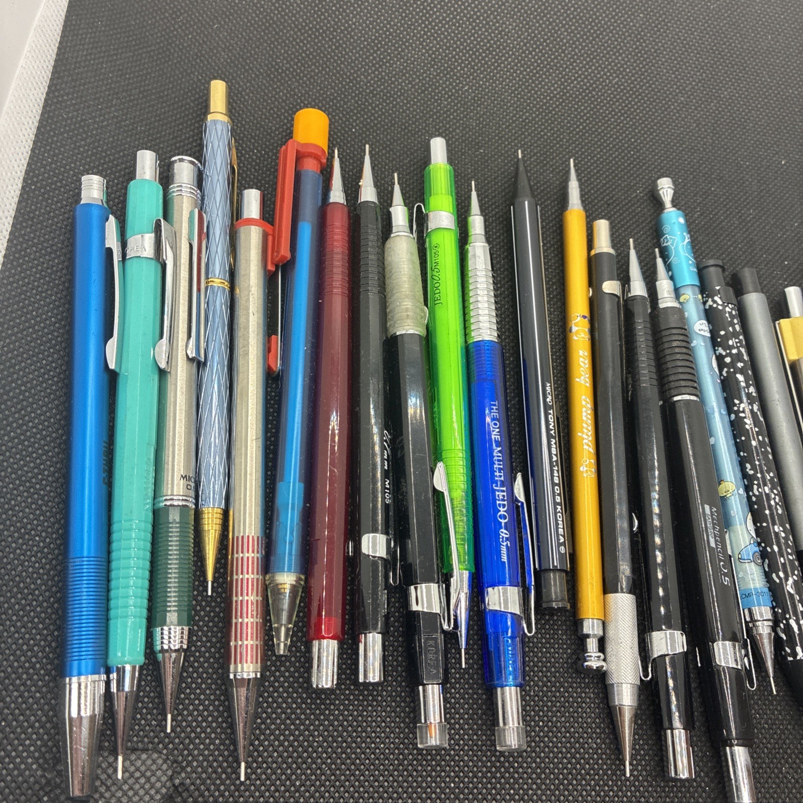 20 Mechanical Pencils Vintage Used Lot #116 LOCbbb