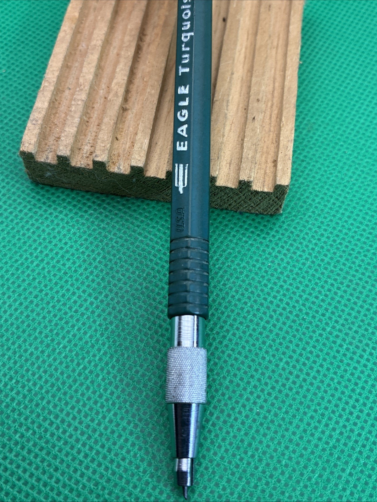 VTG EAGLE Turquoise 3375 Aluminum PLASTIC Drafting Pencil Green Color Red Top