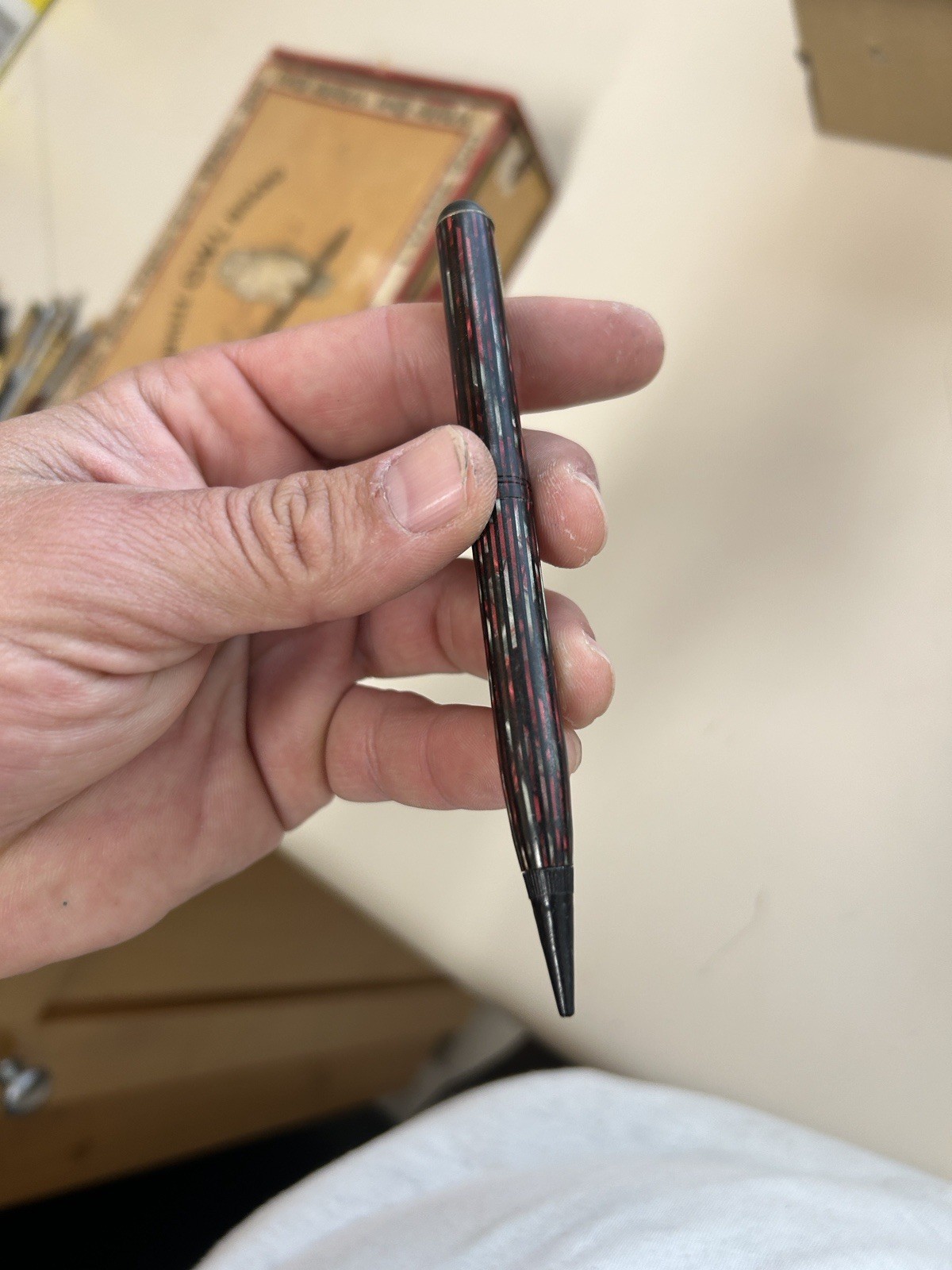 Fantastic vintage VENUS mechanical lead pencil RED BLACK GOLD USA