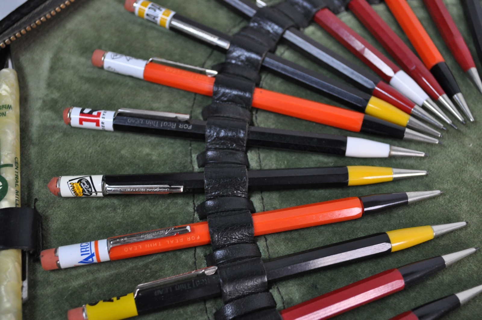 Lot of 75+ Autopoint Mechanical Pencils Gulf Mobil Napa Farm Salesman Sample