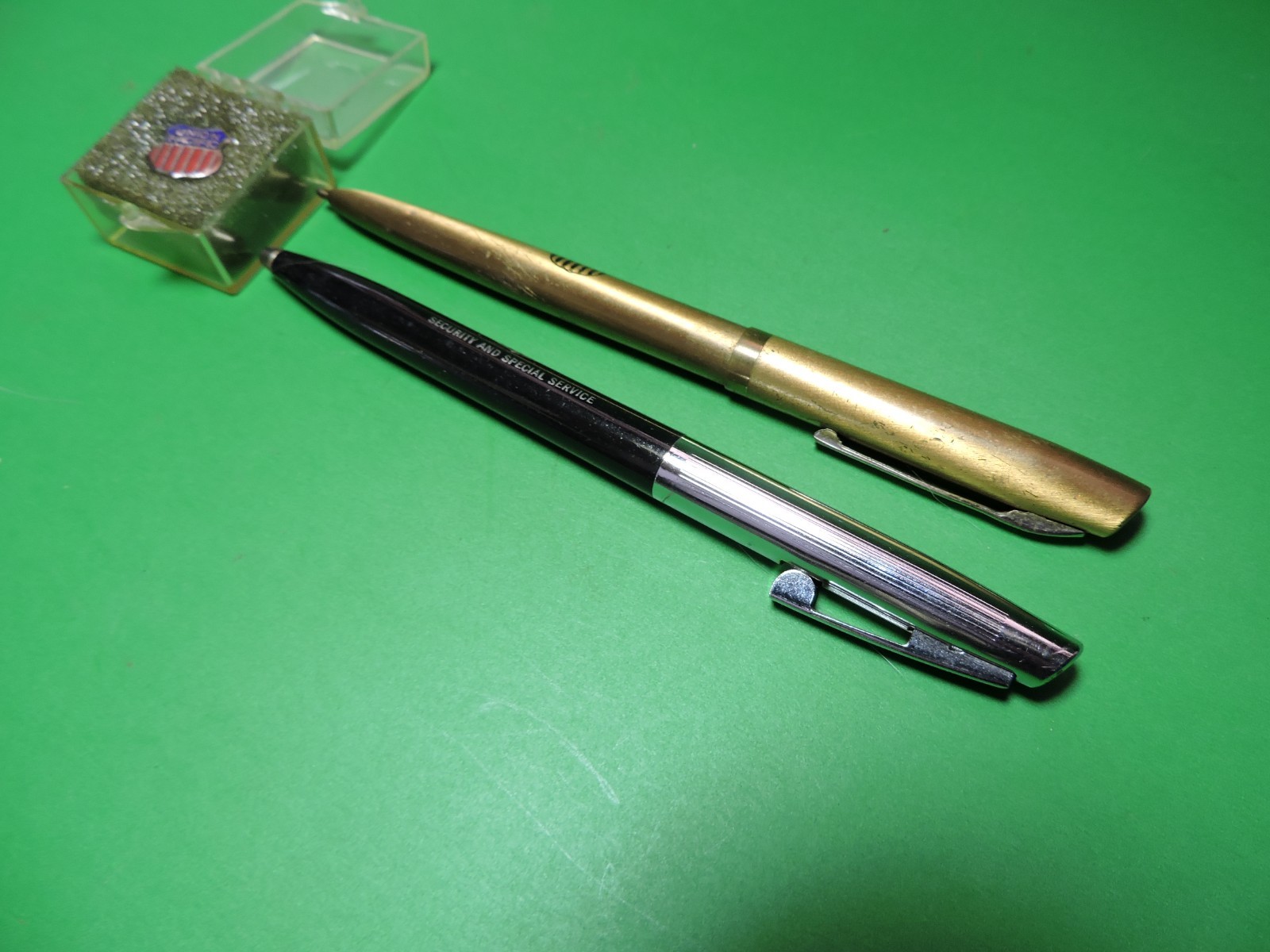 1) UP SERVICE PIN 2) RAILROAD PENS – 1) Gold UP &1) Union Pacific Security Pen