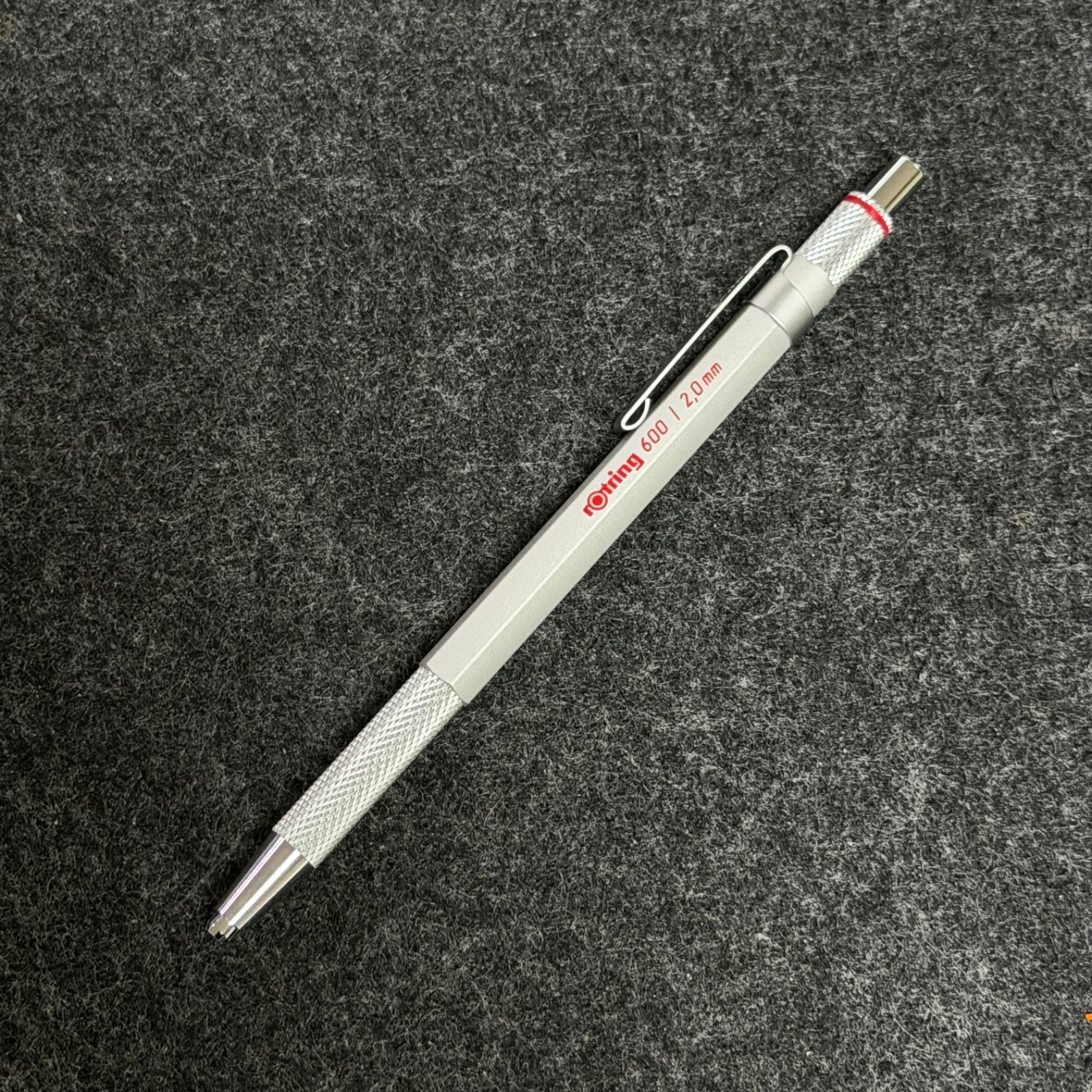 rOtring 600 2.0mm Silver 1911-703 Discontinued Lead Holder New