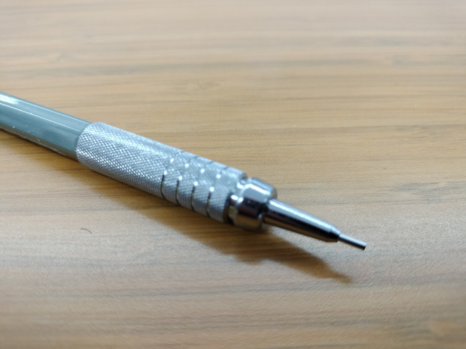 Pentel GraphGear 500 mechanical Graphing Pencil Silver with a 0.9mm lead