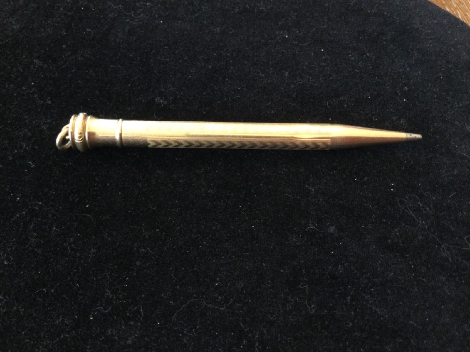 Wahl Eversharp Gold Filled Chevron Pattern Ringtop 1.1mm Pencil – 1920’s – USA