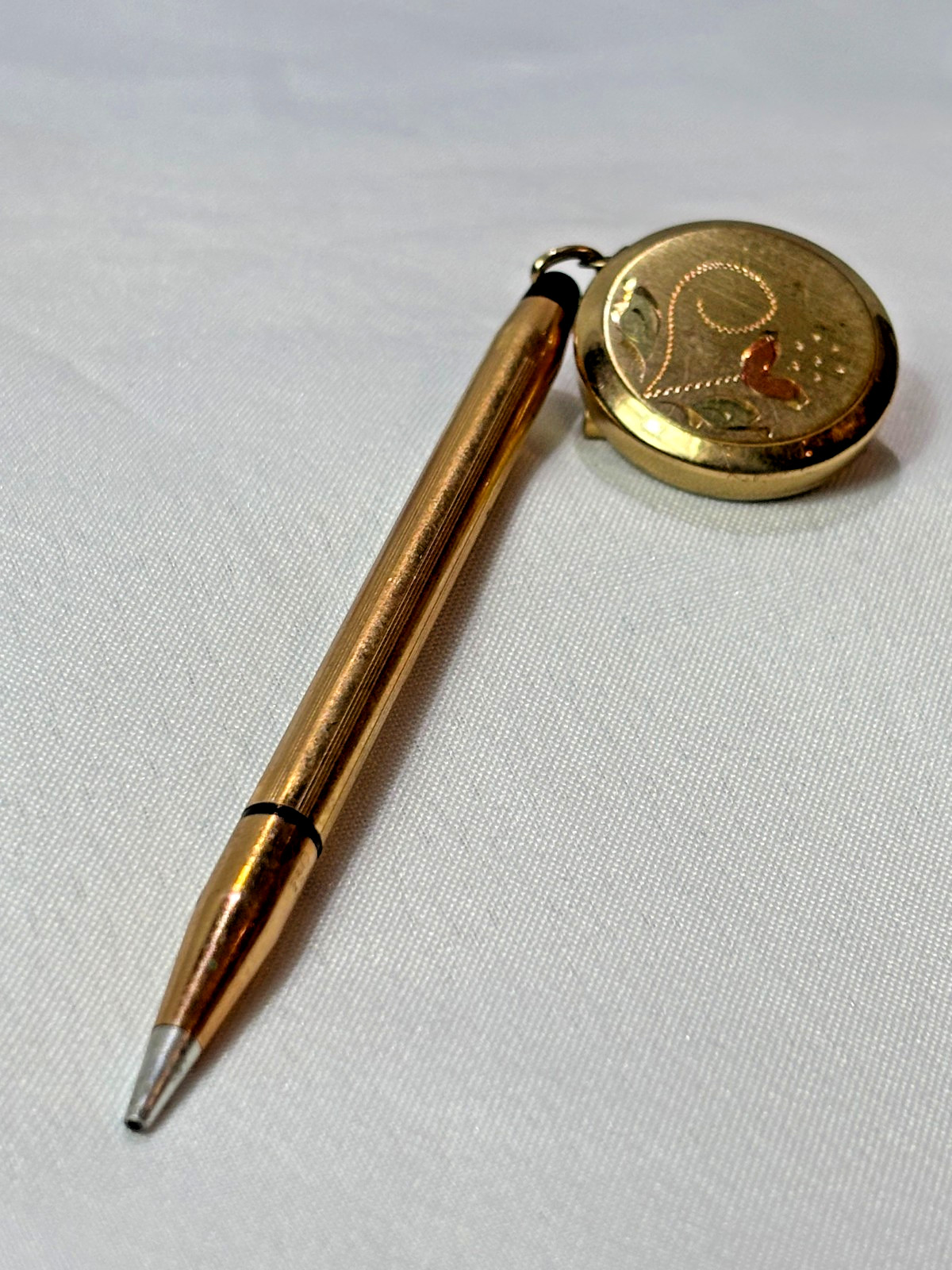 Vtg Cross Mini 10kt GF Pencil On Ballou & Bass Retractable Chain Brooch