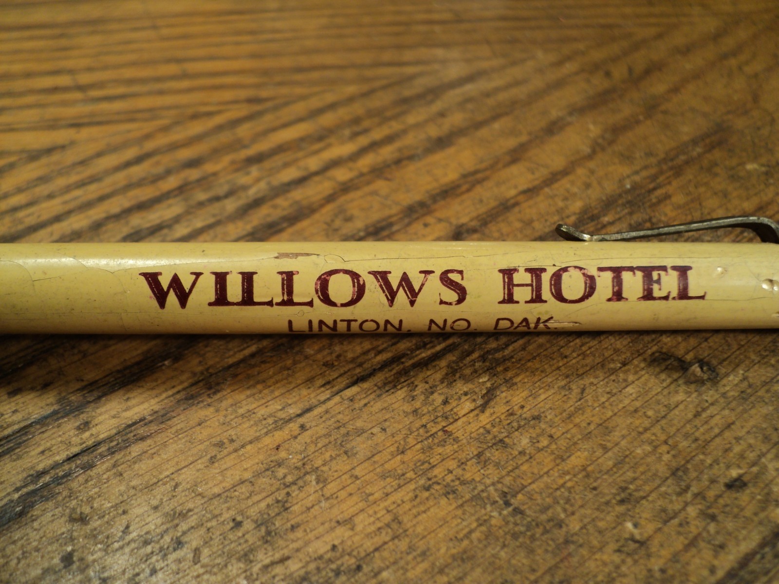 Vintage Fat Mechanical Pencil Willows Hotel Linton No Dak Sample No. 68-4