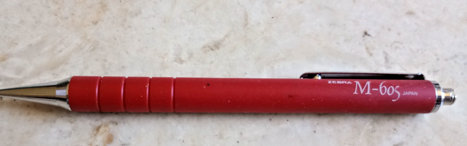 ZEBRA M 605 RED PENCIL JAPAN. MISSING CAP