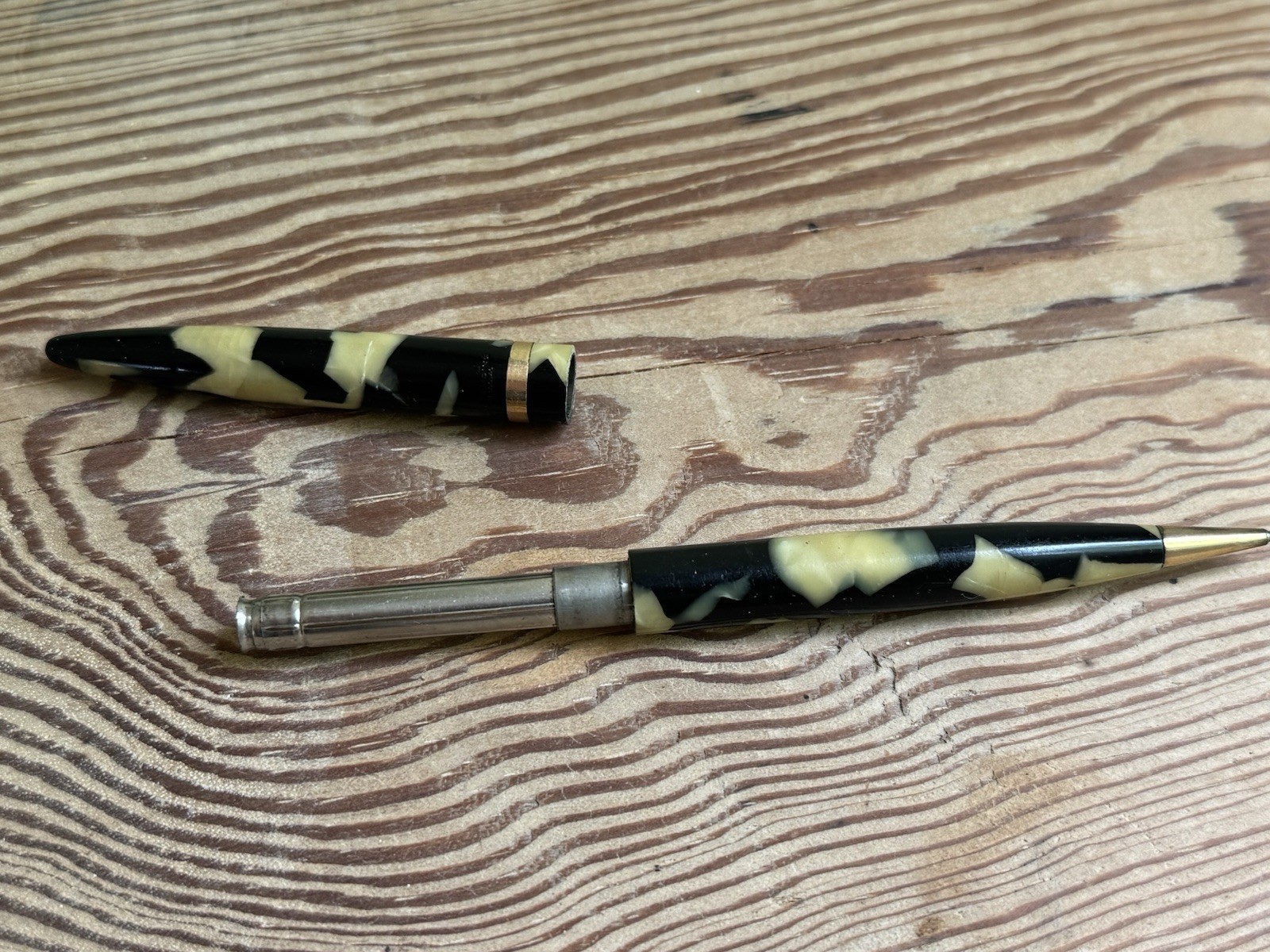VTG GORGEOUS SHEAFFER OVERSIZE BALANCE PENCIL, BLACK AND PEARL, MADE IN USA #202