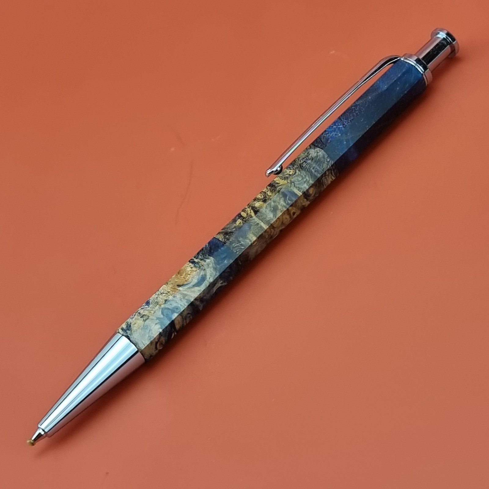 Hand Crafted Click Ballpointpen with Octagonal Wood Barrel
