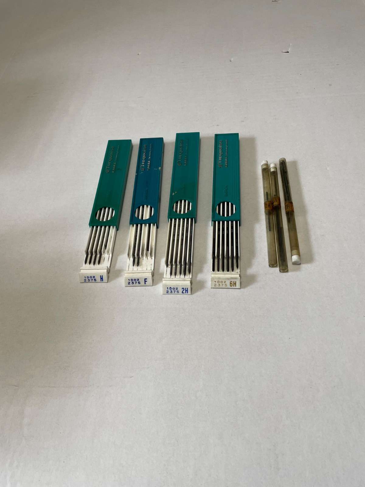VTG TURQUISE EAGLE DRAWING LEADS/ VENUS LEADS.6H,F,2H,H.