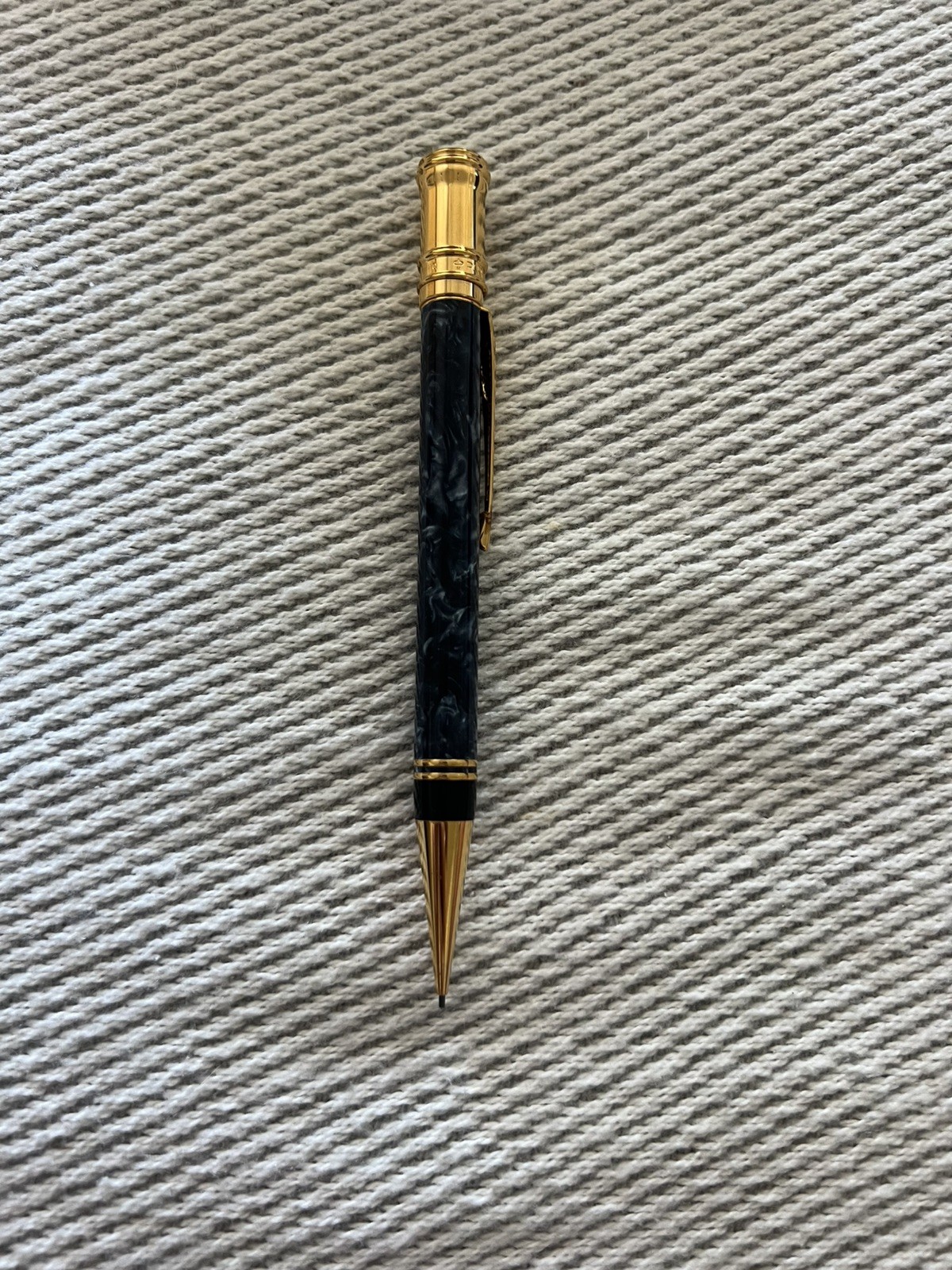 PARKER DUOFOLD CENTENNIAL MARBLE BLUE MECHANICAL PENCIL