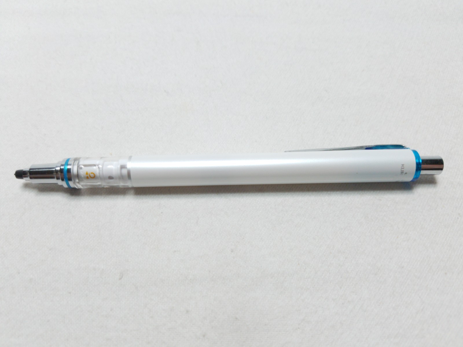 Mitsubishi Uni-Ball KURU TOGA ADVANCE Mechanical Pencil (0.3mm) Japan WHITE