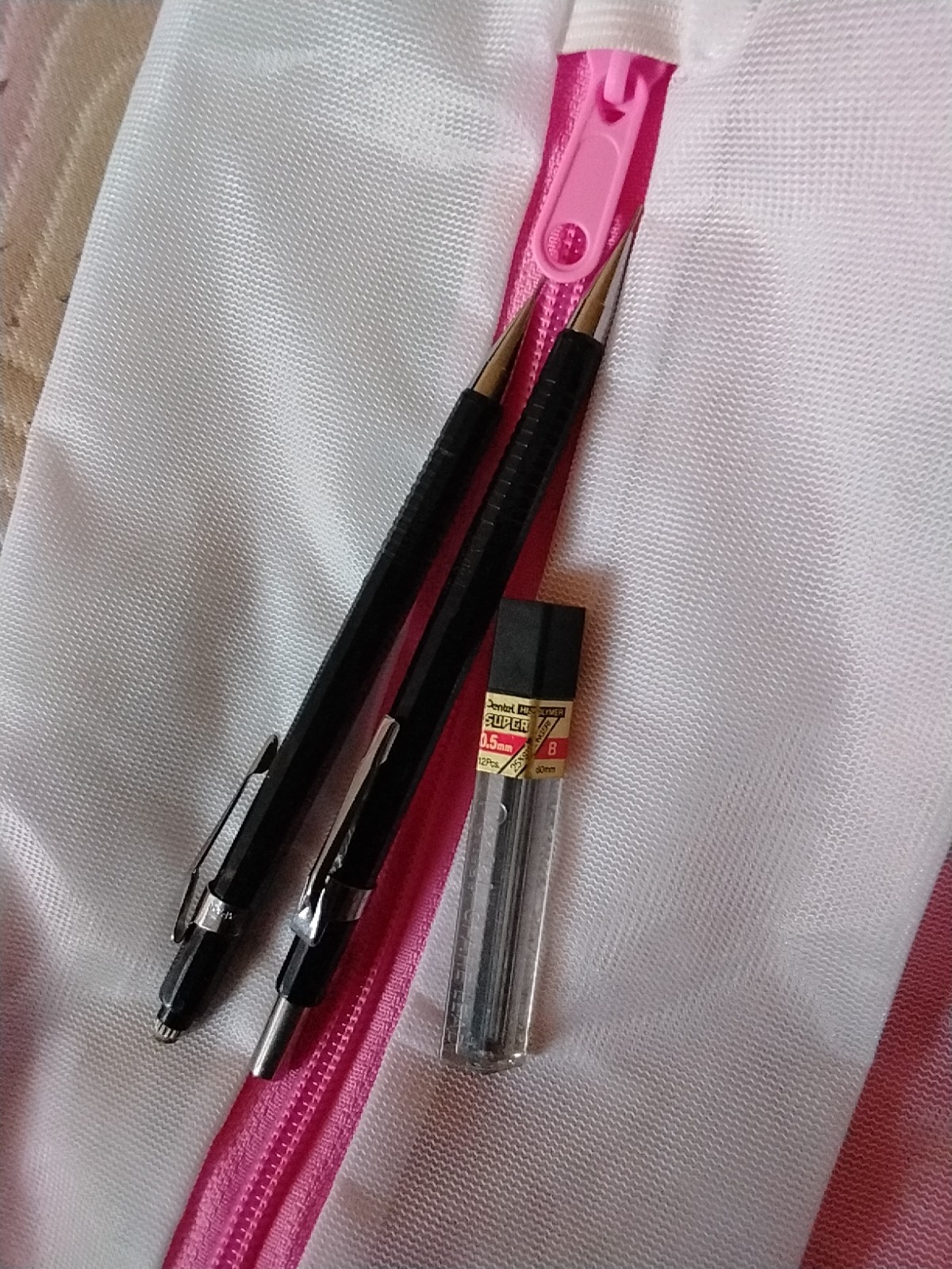 (2) Vtg Pentel MECHANICAL PENCILS P205 Black 0.5mm Body Pocket Clip Japan