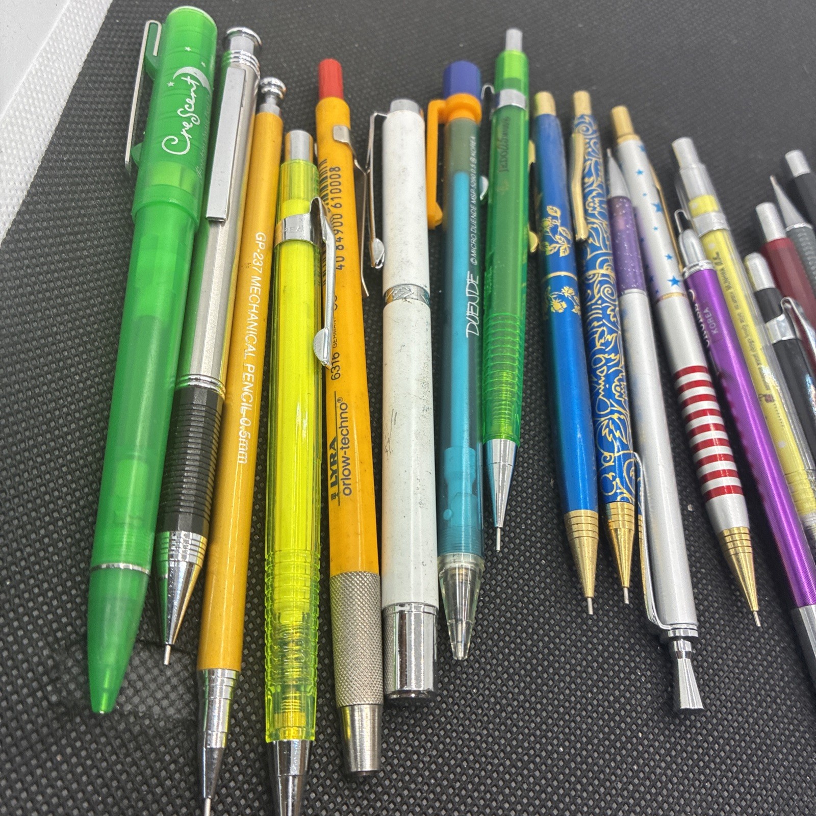 20 Mechanical Pencils Vintage Used Lot #115 LOCAAA