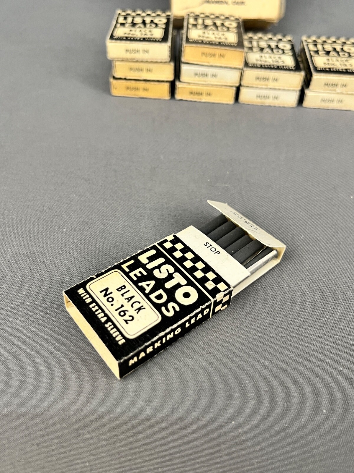 Vintage Listo Marking Leads Black No. 162 Box of 12 (3E)