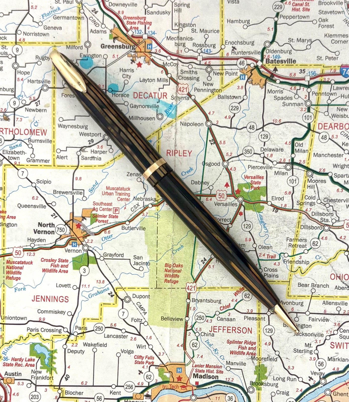 Vintage Sheaffer Balance “Military Clip” 1940s Brown-Striped Celluloid Pencil