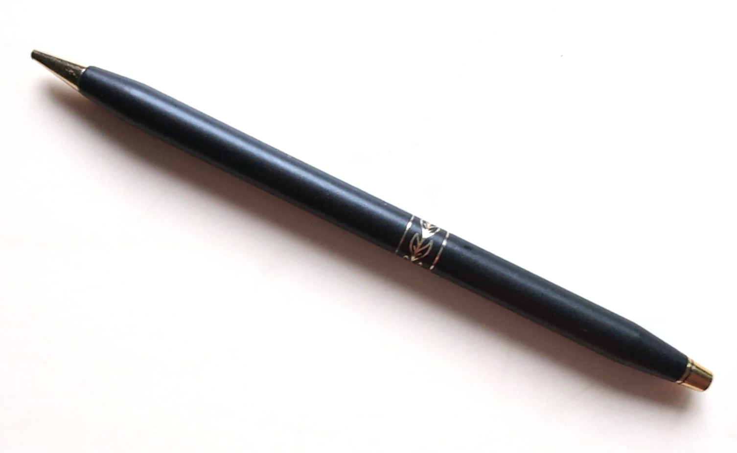 Vtg CROSS Matte Black Mechanical Pencil w/ Gold Design & Eraser