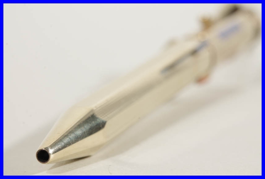 High End Art Deco FEND 4 color pencil WALZGOLD fantasic design & huge blue stone