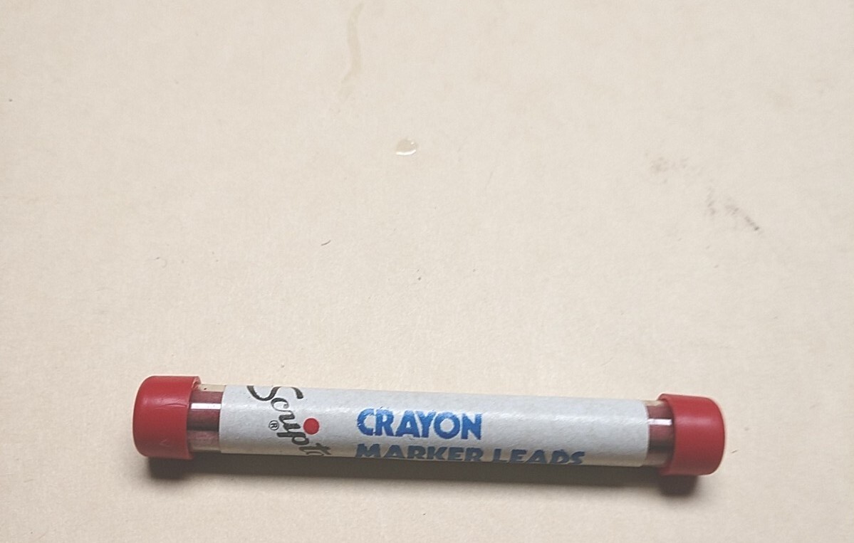VINTAGE SCRIPTO PENCIL LEAD/RED CRAYON MARKERS HARD /REAL THIN 0.120″ , 1 TUBE