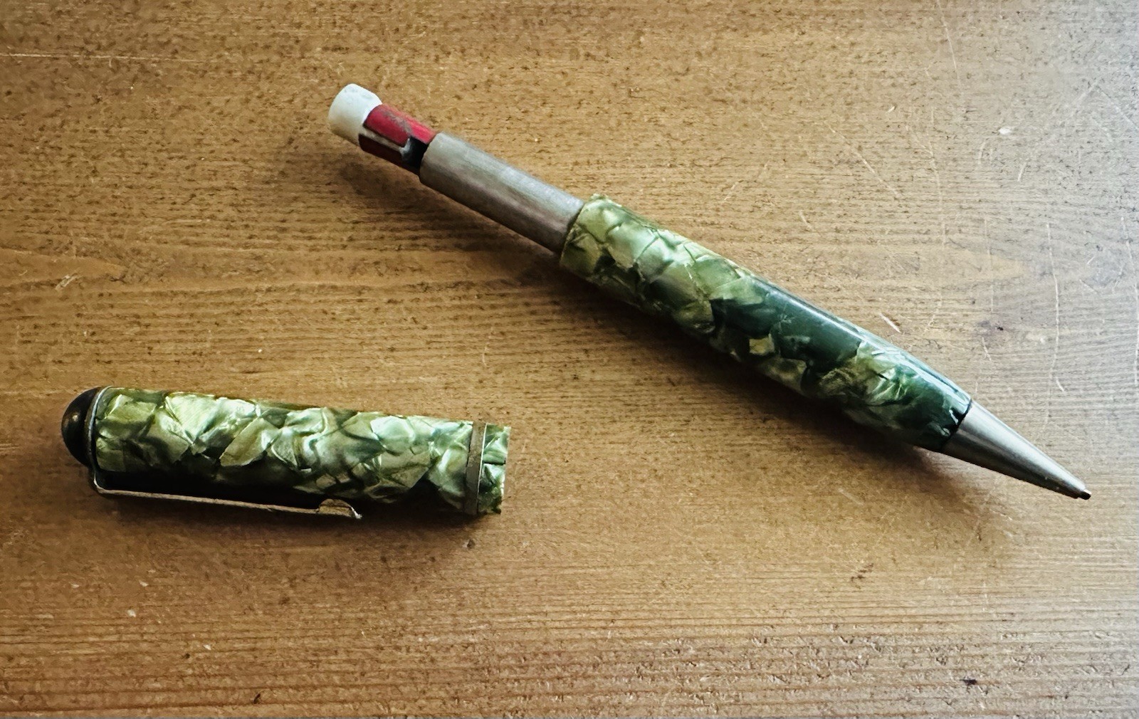 Beautiful Old Vintage Green Celluloid Mechanical Twist Pencil 1.1mm – 0.046”