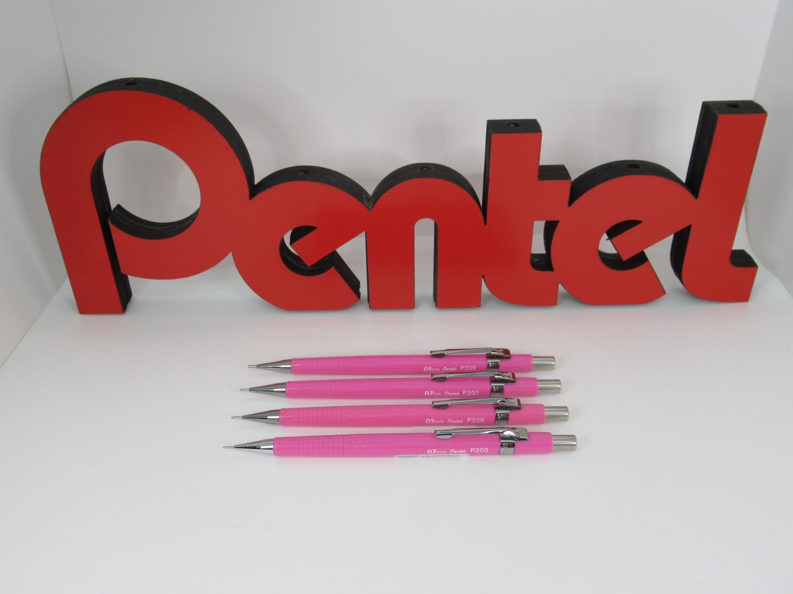 Pentel P200 Collection Colors – Pink, Set of 4 (Brazil)