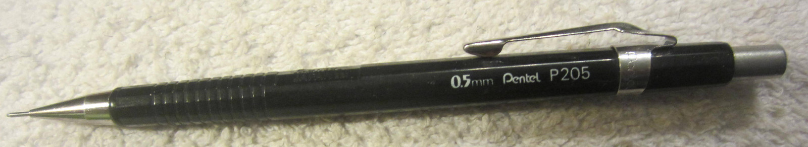1 ad Pentel P205 Drawing mechanical Pencil With pocket clip,working fine,VTG