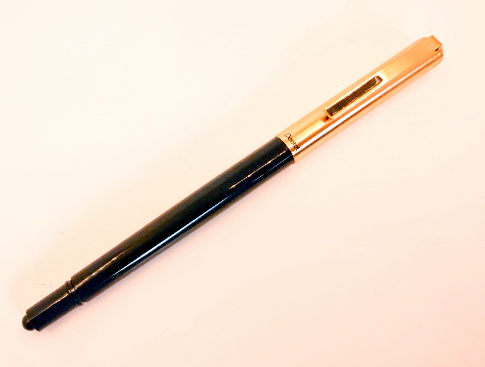 Pentel CIL P2135 0.5mm Mechanical Pencil Cap style black gold Early Kerry