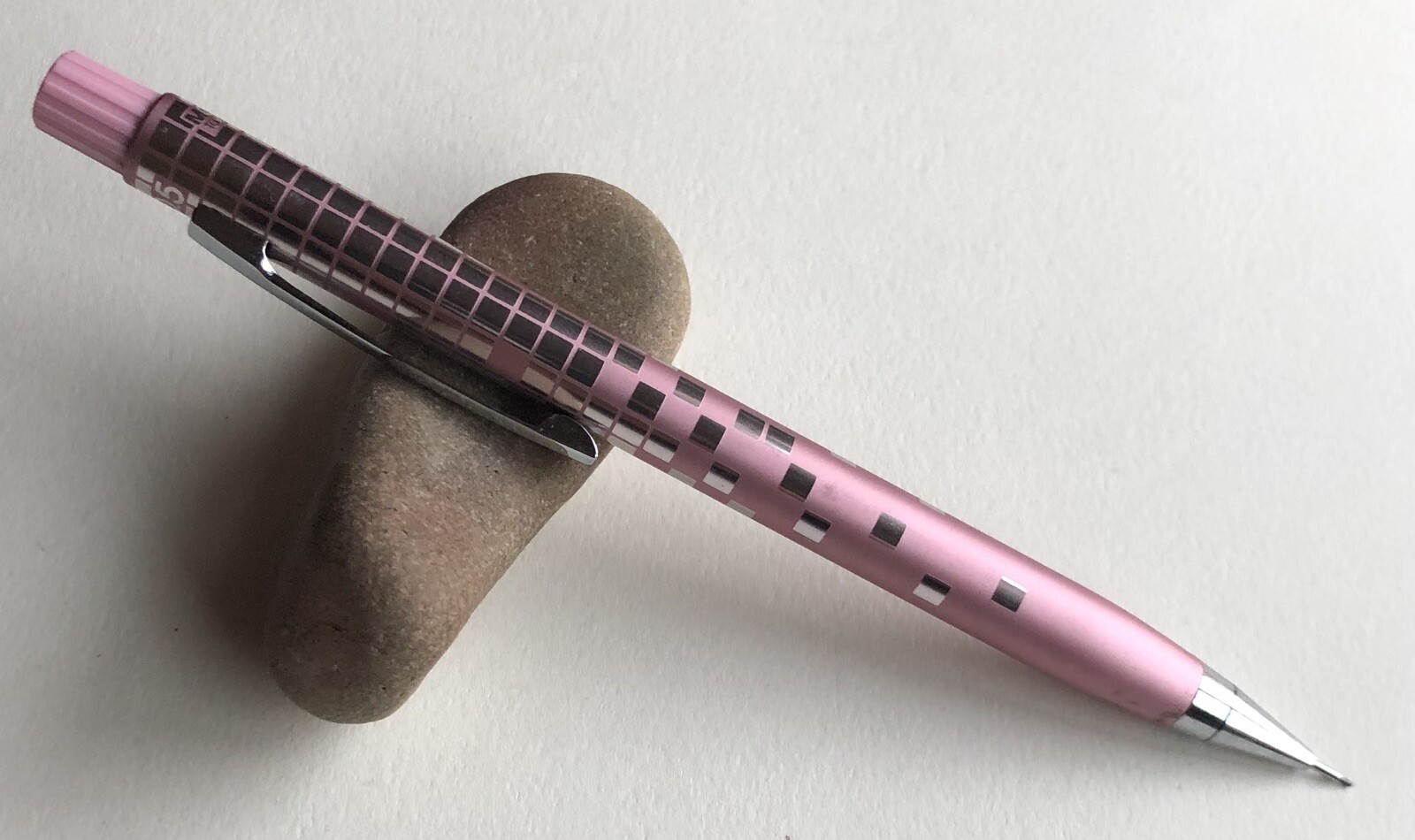 Vintage TOMBOW MONO M16 Mechanical Pencil .5mm Lead Pink Metal NOS Japan
