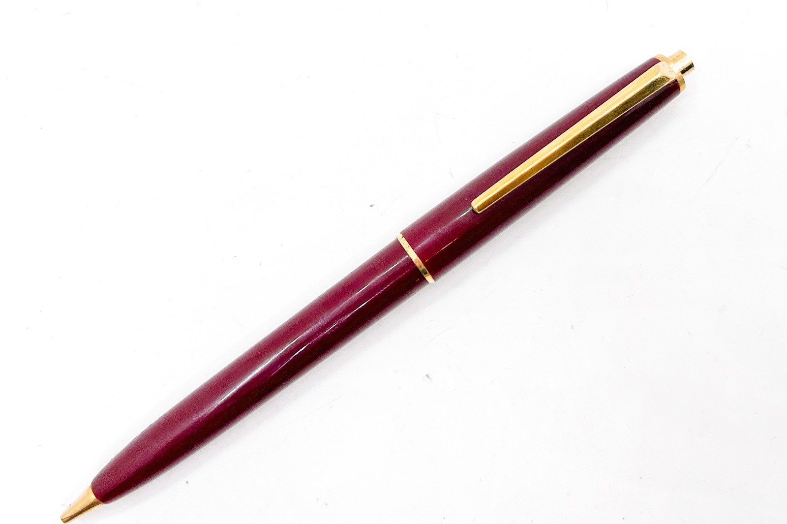 Montblanc 350 Burgundy Gold Trim Mechanical Pencil 0.9 Push Cap 0.9mm Functional
