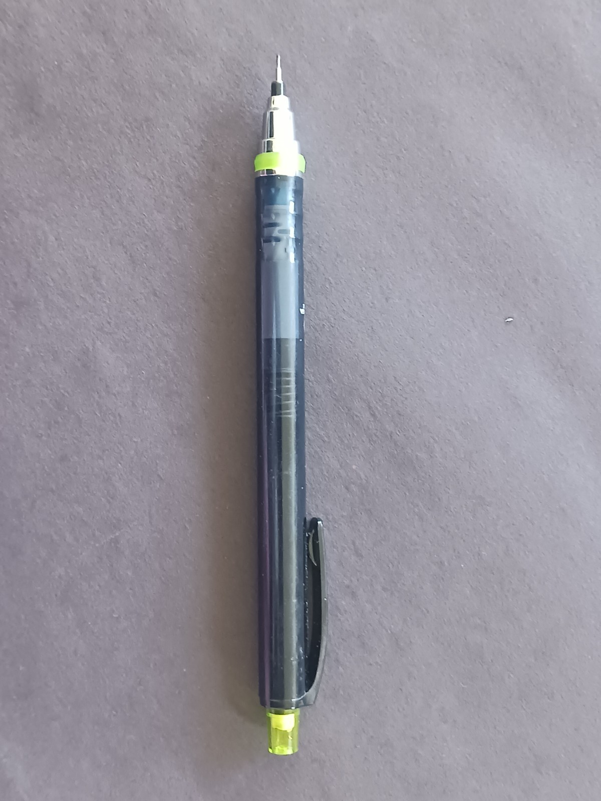 Uni Kuru Toga Mechanical Pencil .7mm Rotating Lead Mechanism