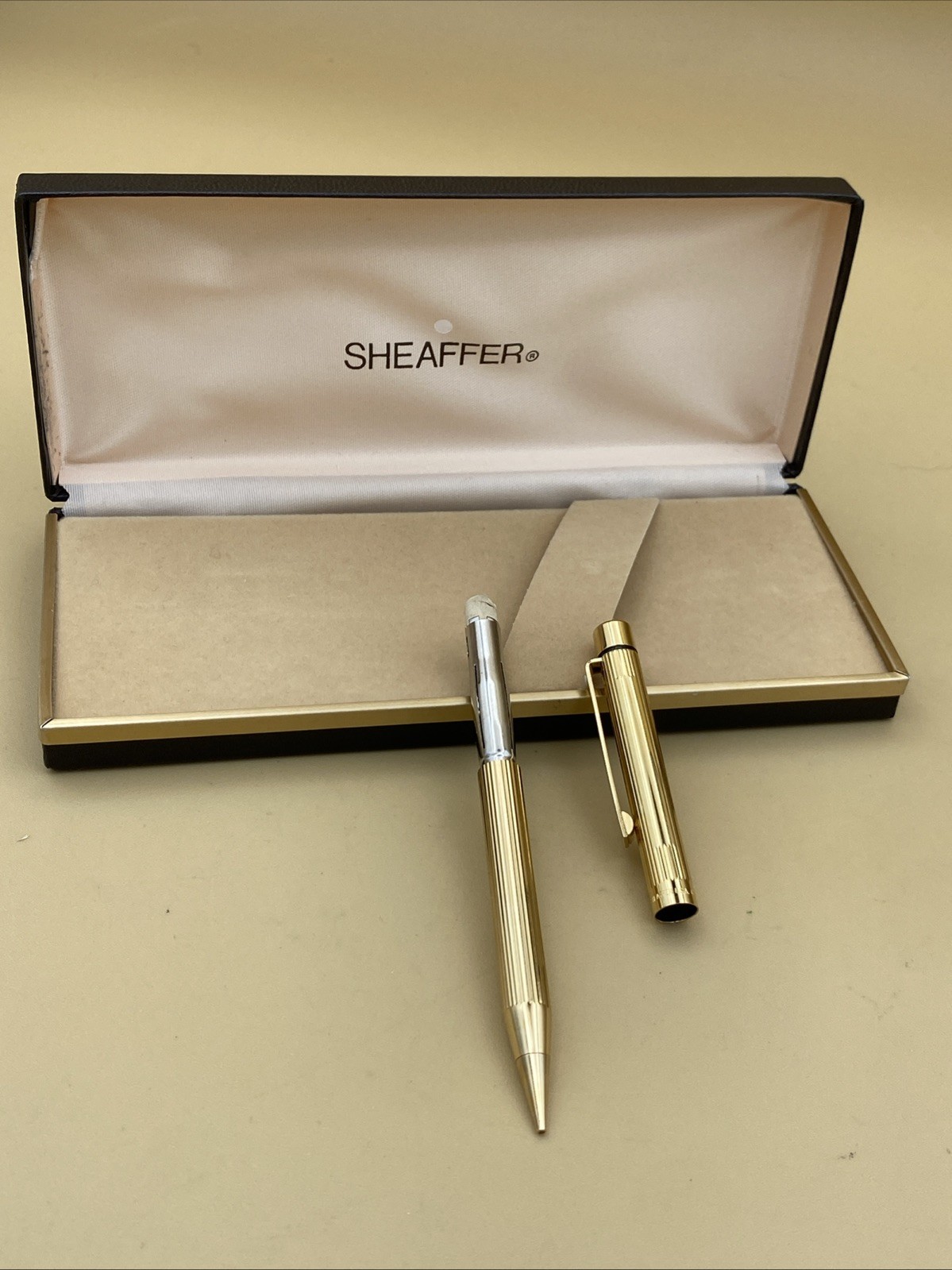 Vtg Sheaffer Gold Electroplated White Dot Mechanical Pencil Fluted wth Box