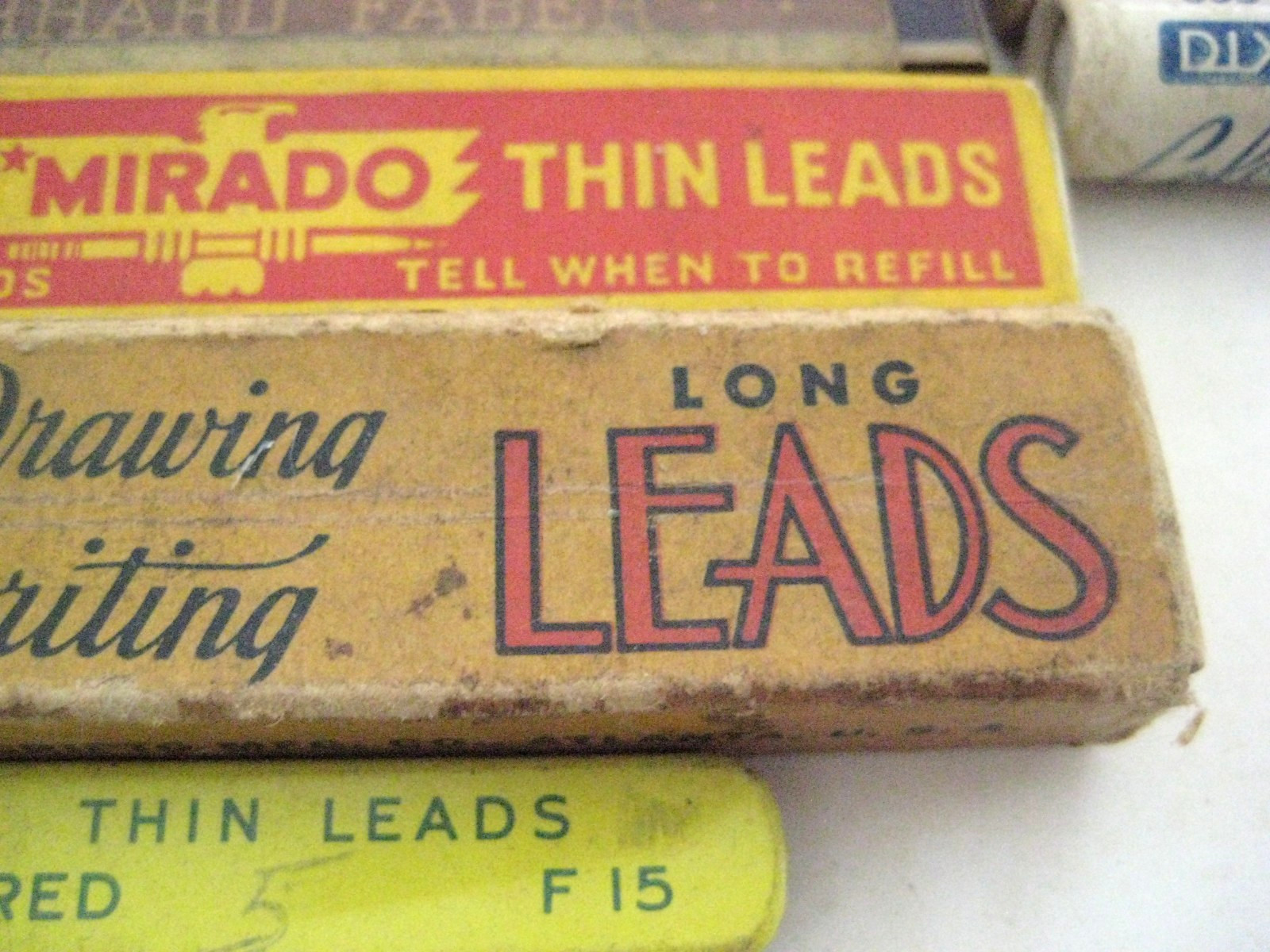 LAEGE LOT OF DRAWING & DRAFTING LEADS DIXON, MONGOL, EAGLE, CASTELL, STAEDTLER +