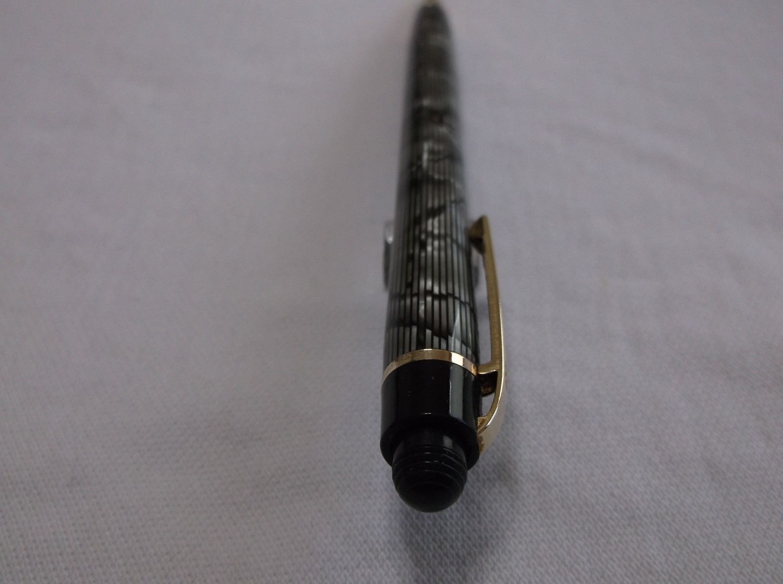 VINTAGE EVERSHARP SKYLINE GRAY STRIPE MOIRE MECHANCIAL PENCIL / 1.18 mm LEAD