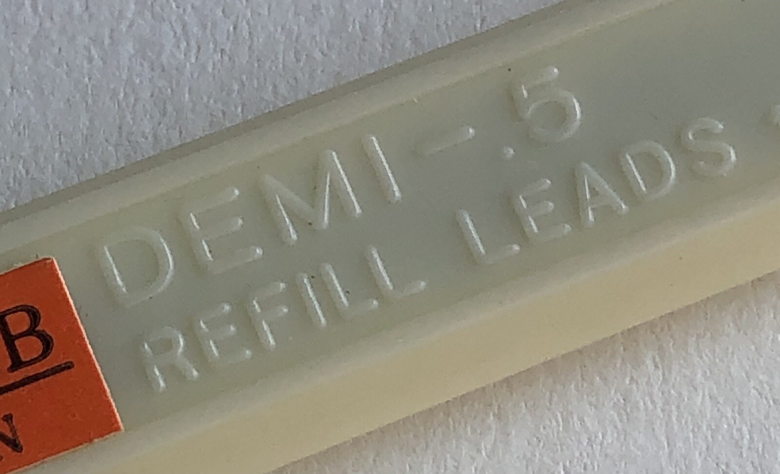 Vintage MITSUBISHI Mechanical Pencil Lead 2B VERY SOFT .5mm Demi NOS 12pk Japan