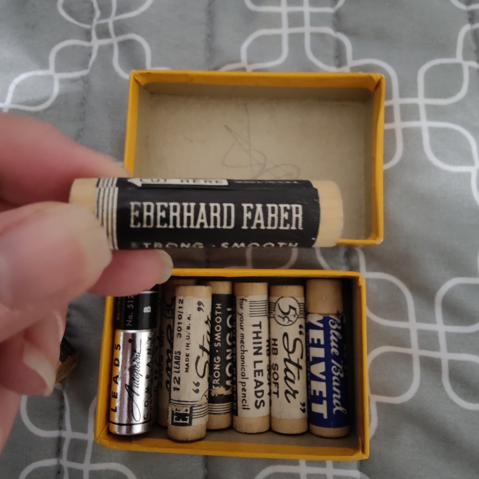 Vintage Eberhard Faber Star Thin Leads Tubes 3010/12 HB Soft Made in USA