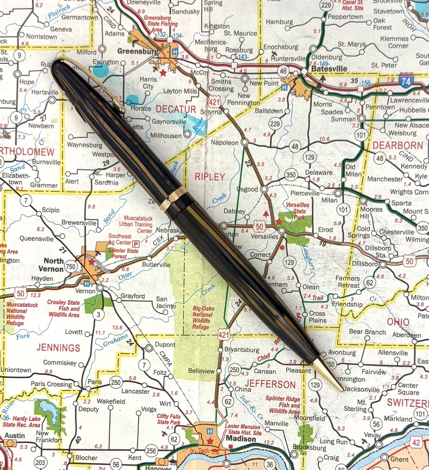Vintage Sheaffer Balance “Military Clip” 1940s Brown-Striped Celluloid Pencil