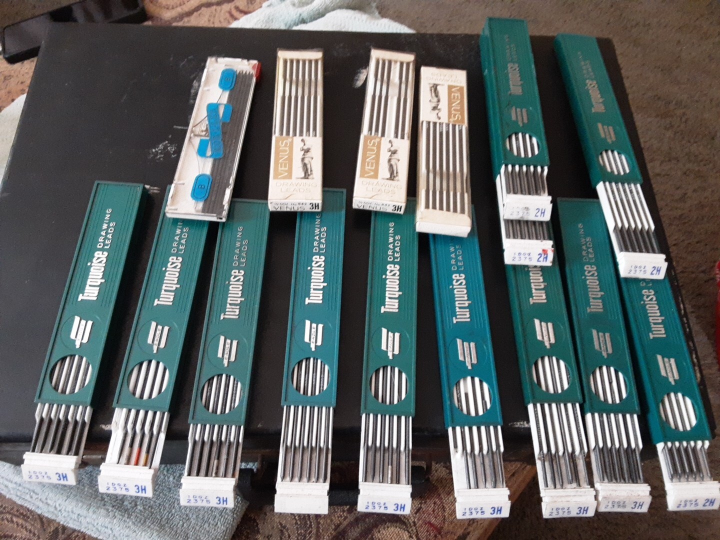 Vtg. Lot 16 EAGLE 2375 TURQUOISE/VENUS 2H & 3H Mechanical Drafting Pencile Leads