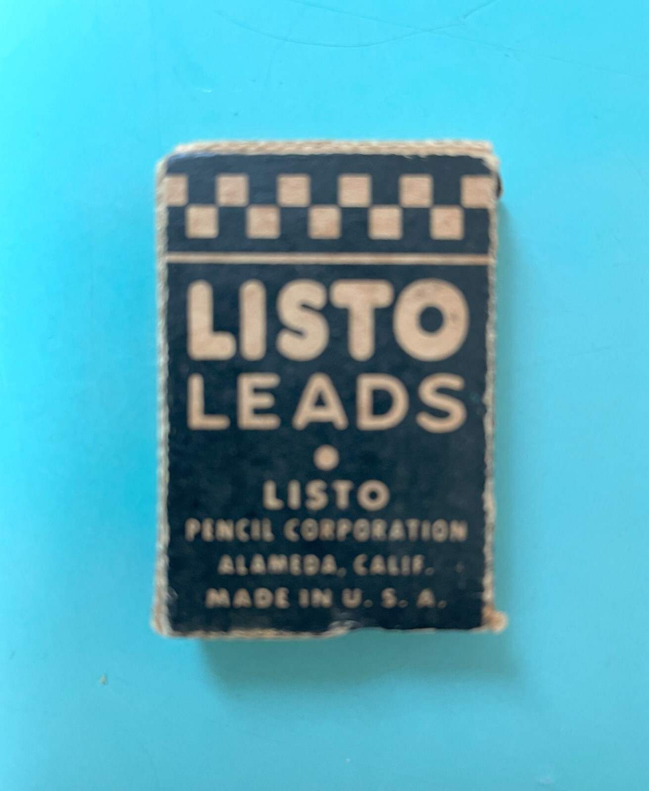 Vintage Listo Leads Black No. 162, Box w/ 4 Marking Leads
