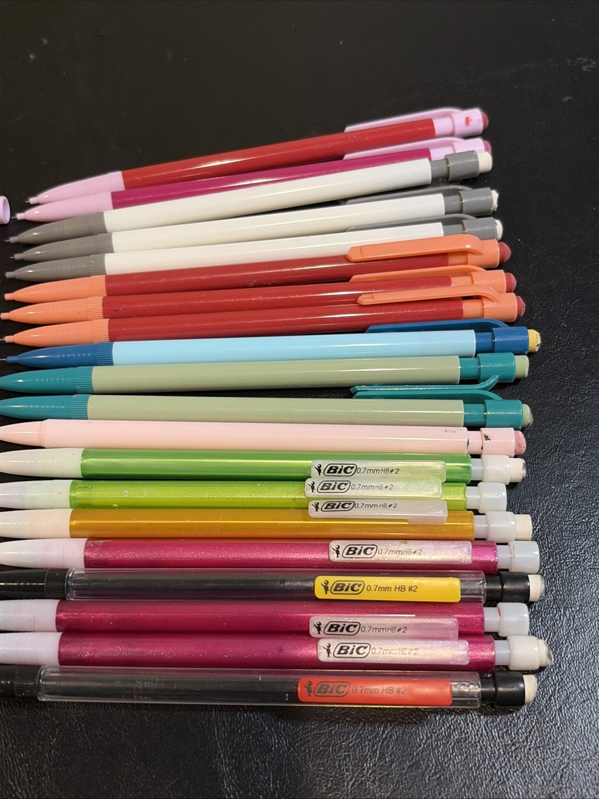 36 Mechanical Pencils: Bic And No Brand Name All With Lead