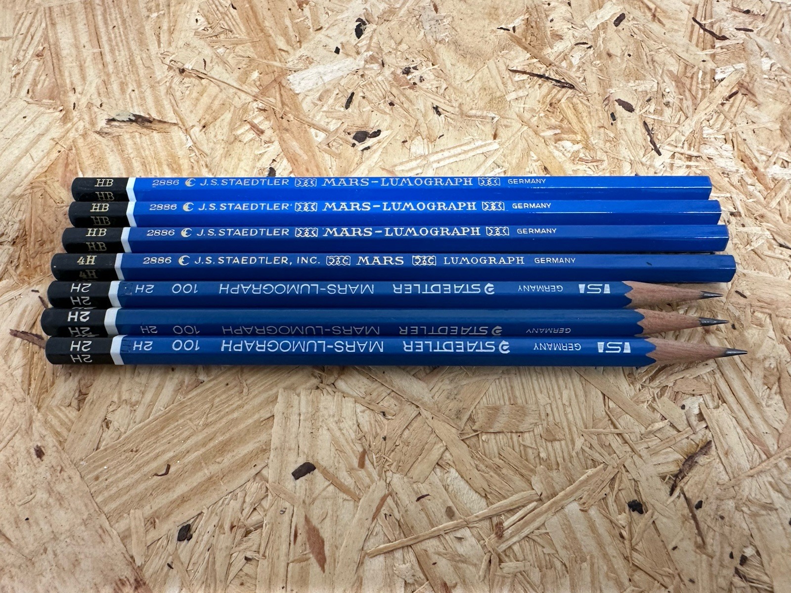 Vintage lot Staedtler Mars Lumograph Pencil Original Tin & Eagle Chemi-Sealed