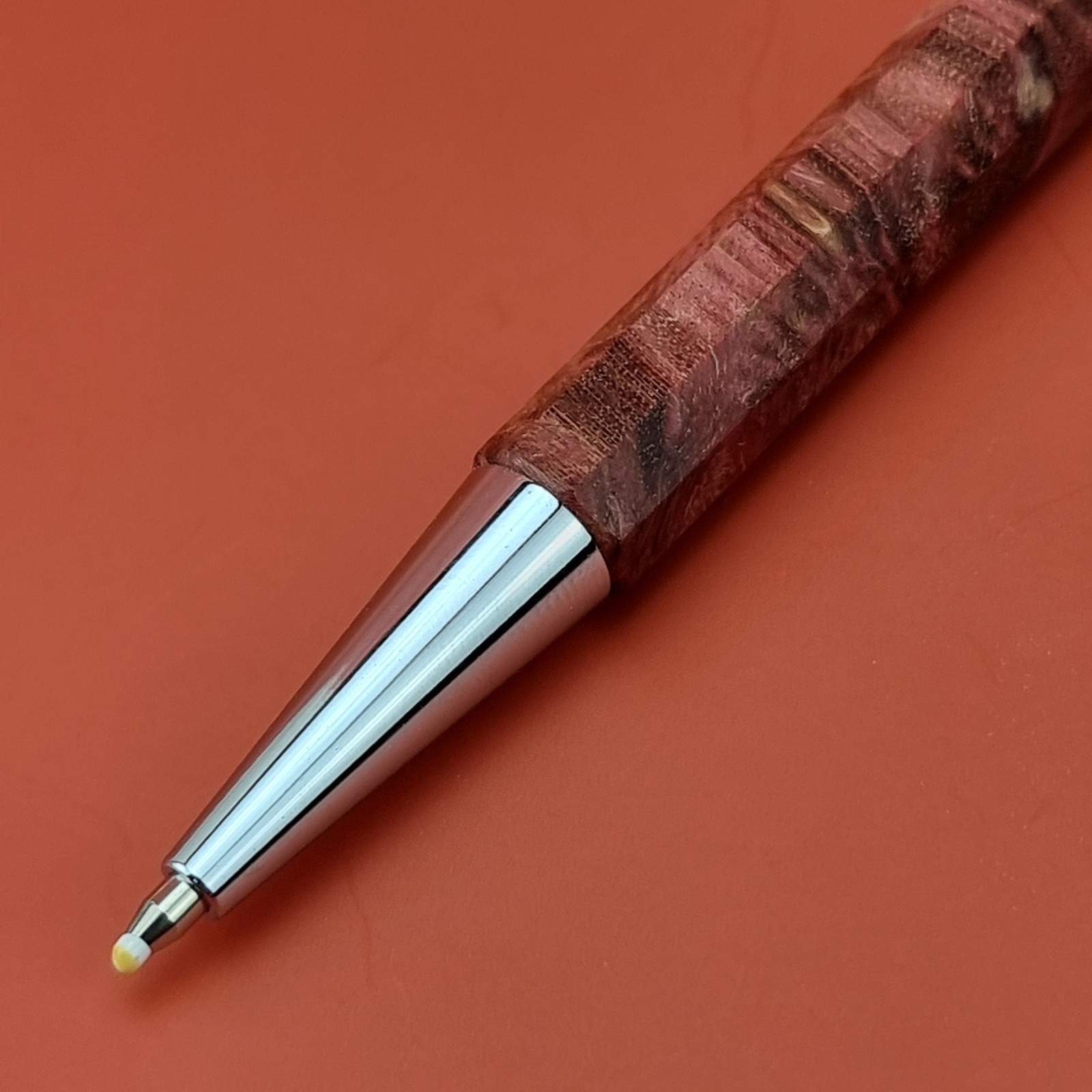 Hand Crafted Click Ballpointpen with Octagonal Wood Barrel