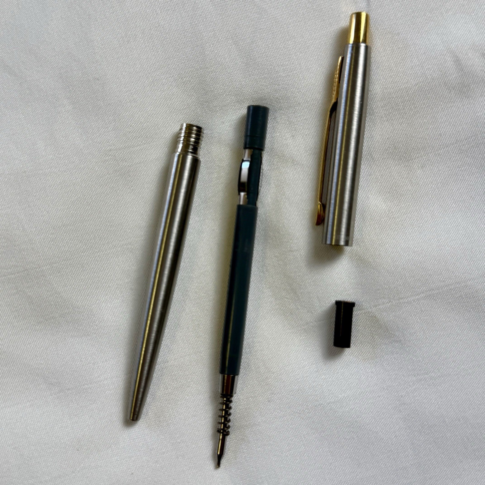Parker Classic Mechanical Pencil – Brushed Stainless Steel & Gold Trim 0.5mm