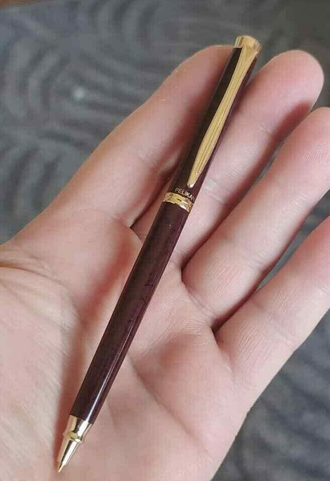 🔴PELIKAN lux 0.5 mm pencil in Maroon marbled & Gold plated New Classic Desig🔴