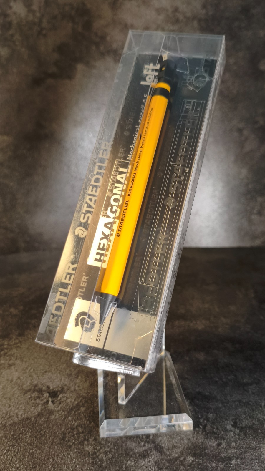Staedtler Hexagonal Loft Limited Yellow 925 35 Limited Colors Leather Case Set