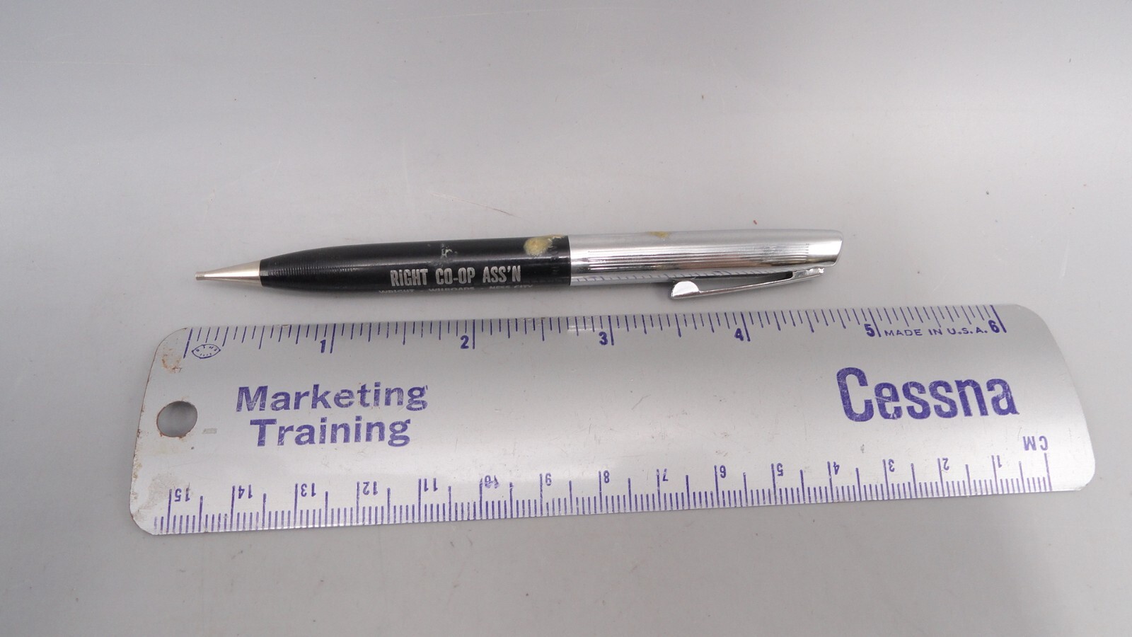 Vintage Right Co-Op Wright, Wilroads, Ness City, Kansas Mechanical Twist Pencil