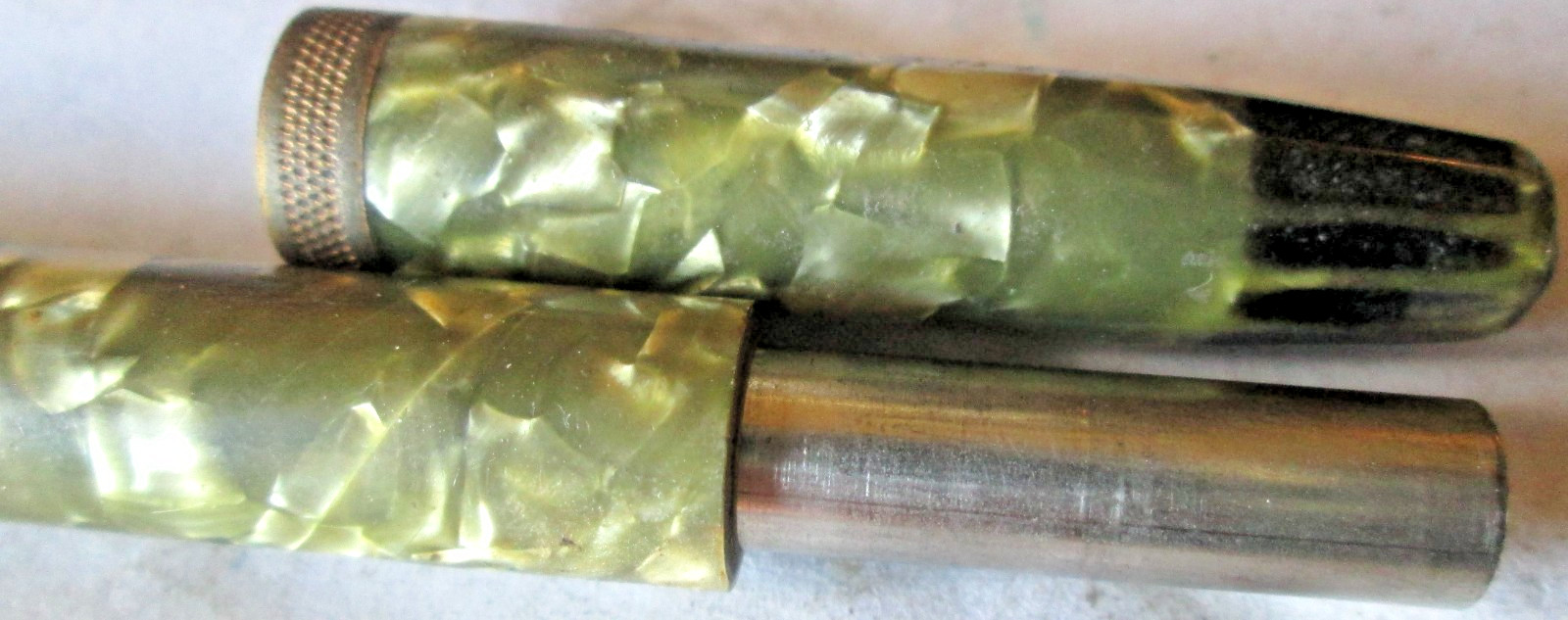 VINTAGE GREEN CELLULOID MECHANICAL PENCIL, UNBRANDED, NO LEAD OR ERASER, USED